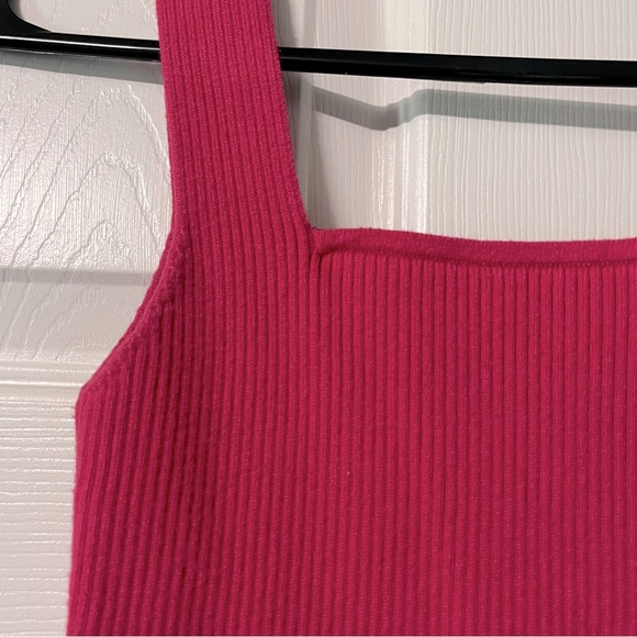 TWO Ribbed Tank Tops - Picture 4 of 4